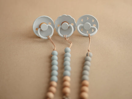 Mushie Silicone Pacifier Clip | Eva