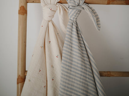 Mushie Organic Cotton Muslin Swaddle Blanket