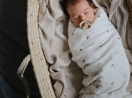 Mushie Organic Cotton Muslin Swaddle Blanket