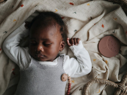 Mushie Organic Cotton Muslin Swaddle Blanket