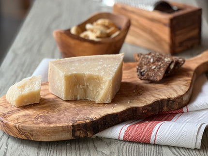 Italian Olivewood Charcuterie Board - with Paddle Handle