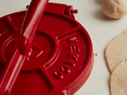Tortilla Press Kit - Red Cast Iron with Servilleta