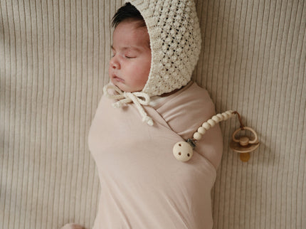 Mushie Silicone Pacifier Clip | Hera