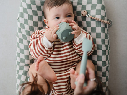 Mushie Silicone Pacifier Clip | Hera