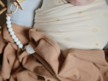 Mushie Silicone Pacifier Clip | Hera