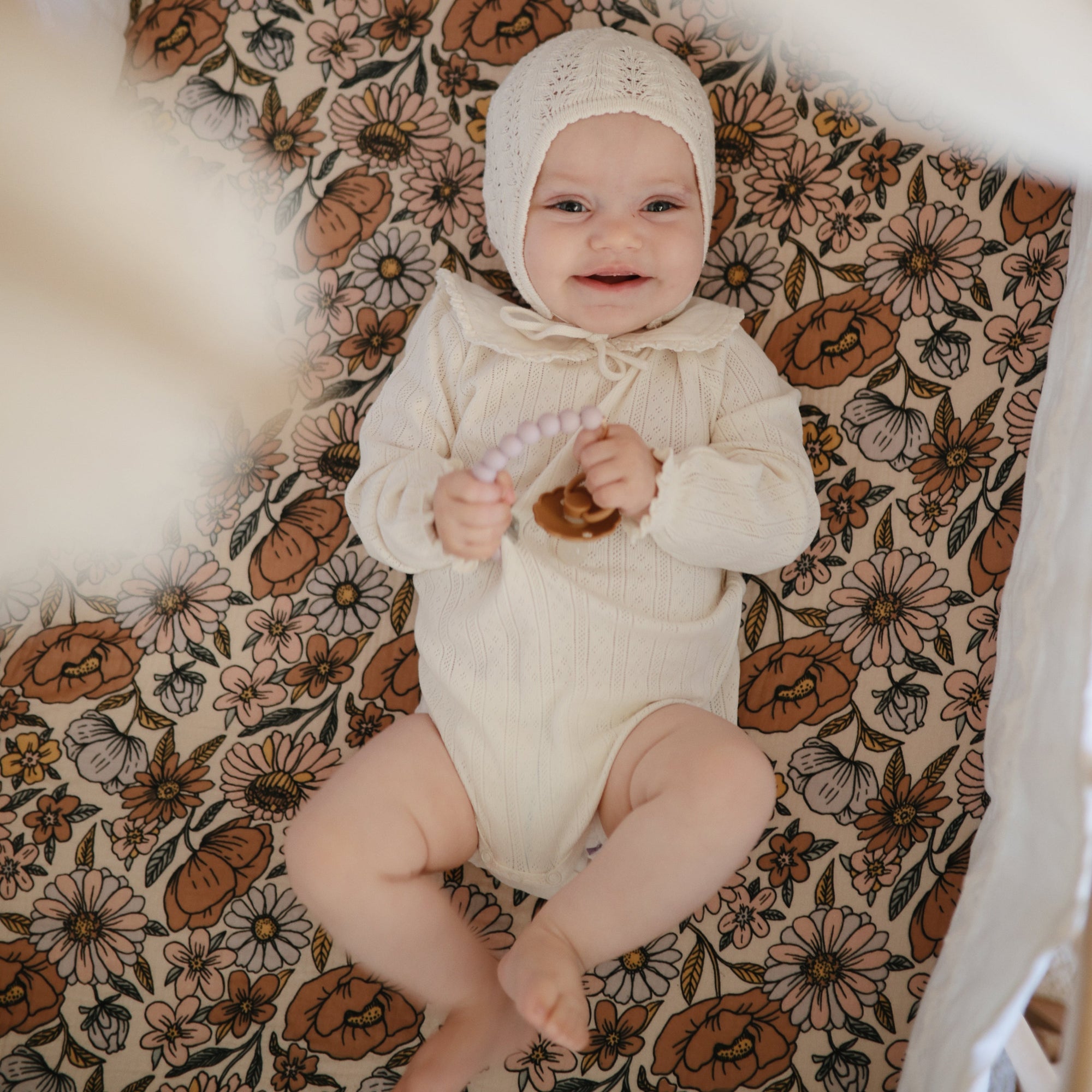 Mushie Silicone Pacifier Clip | Hera