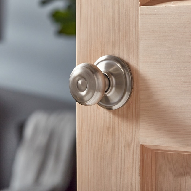 Schlage Camelot Satin Nickel Electronic Deadbolt and Georgian Knob Bundle