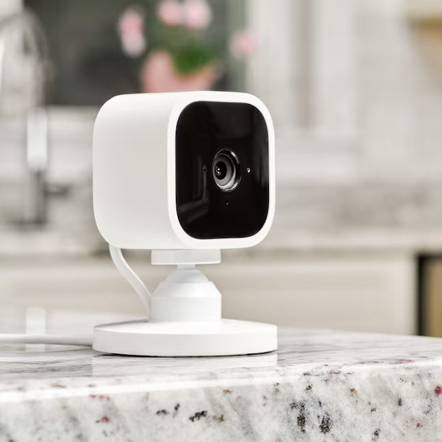 Blink Mini – Compact Indoor Plug-in Smart Security Camera, 1080p HD Video, Night Vision, Motion Detection, Two-way Audio, Easy Set Up, Works with Alexa – White