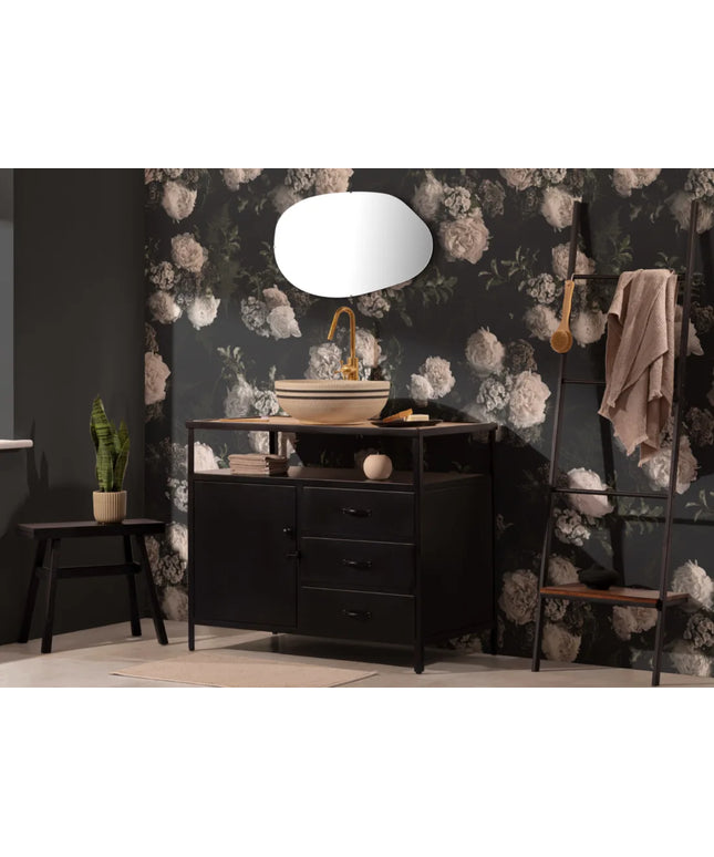 Evelyn Black & White