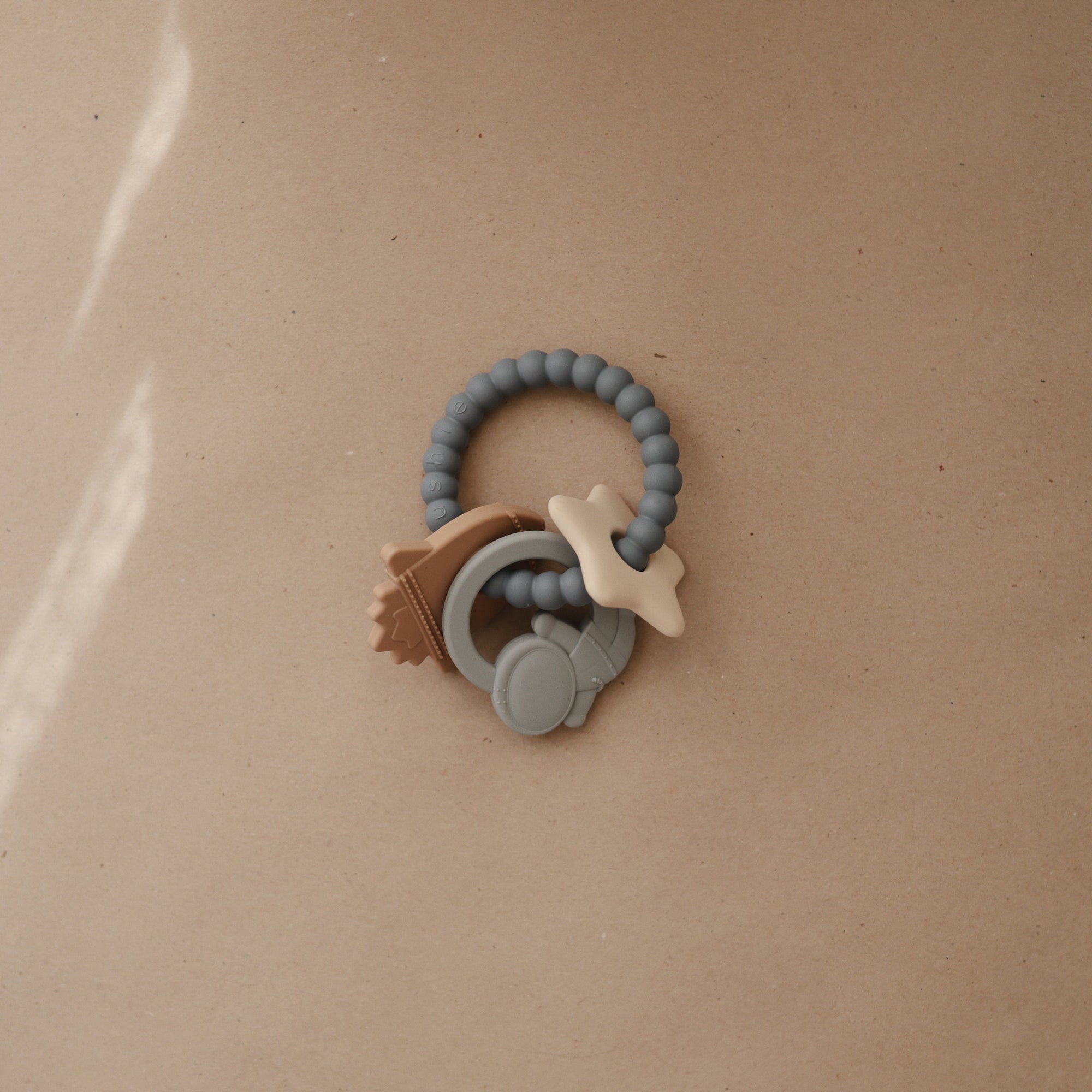 MTR-101, Space Teething Ring