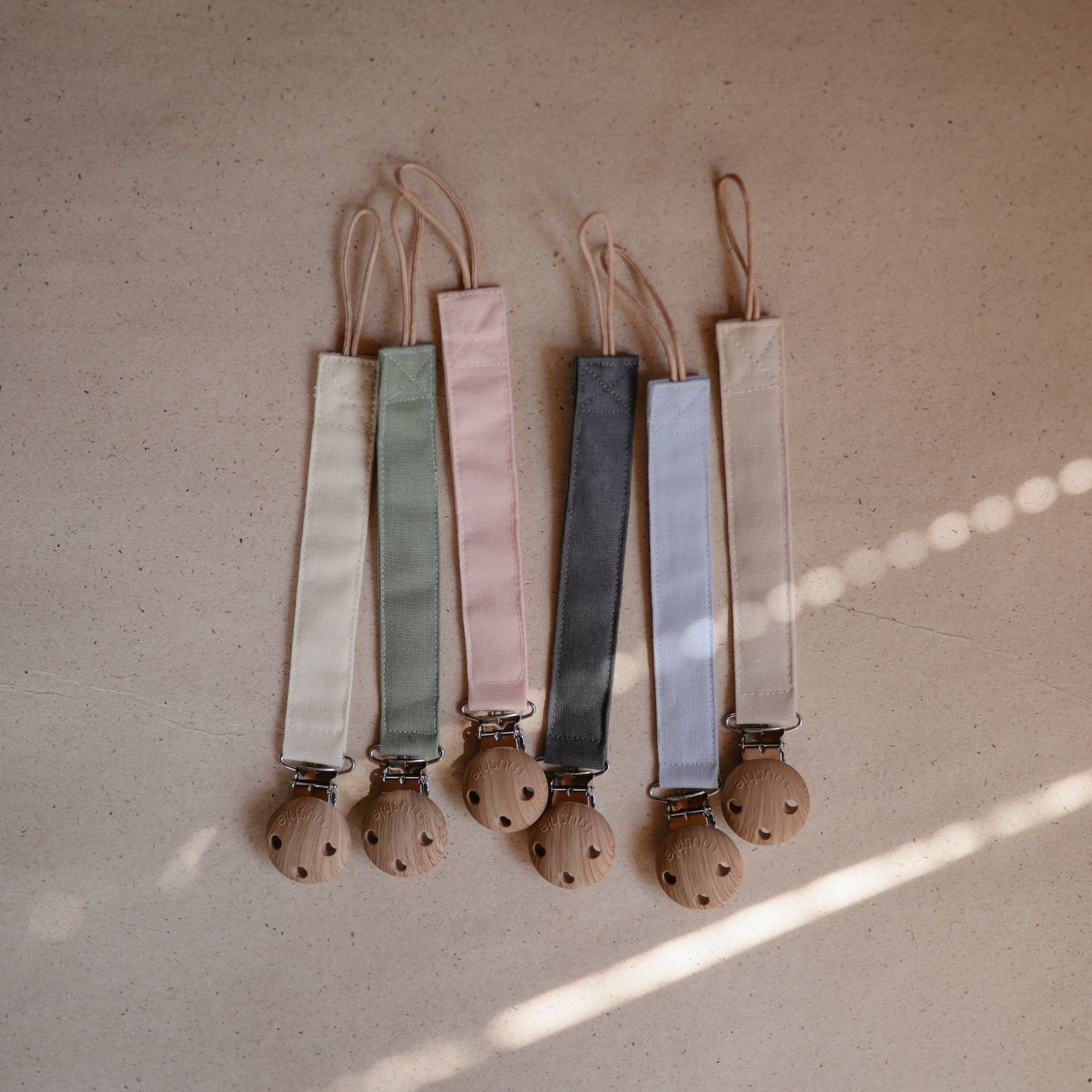 LPC-104, Linen Pacifier Clip 2-Pack