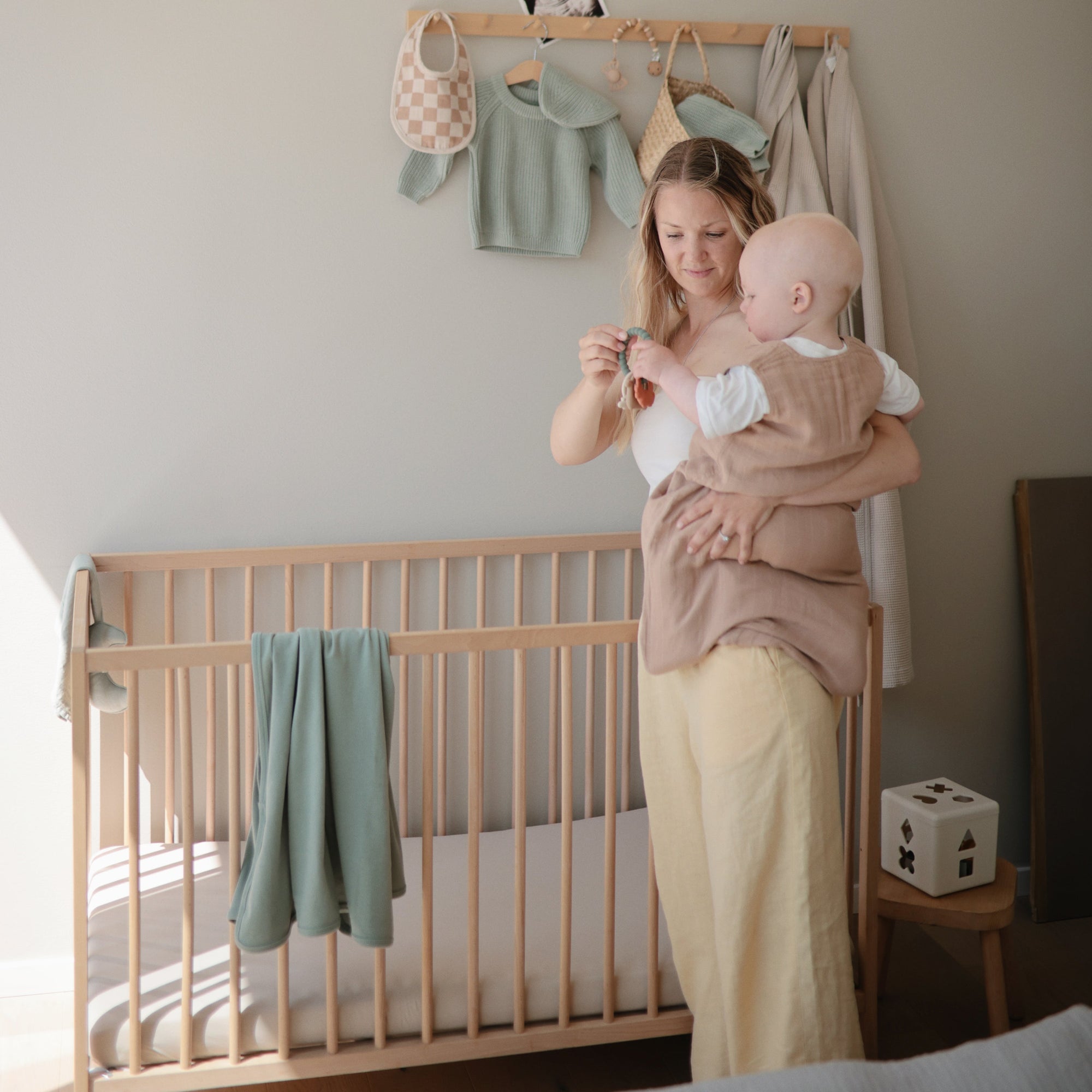 SCS-1003, Mushie Stretchy Crib Sheet | SCS-1001, Mushie Stretchy Crib Sheet