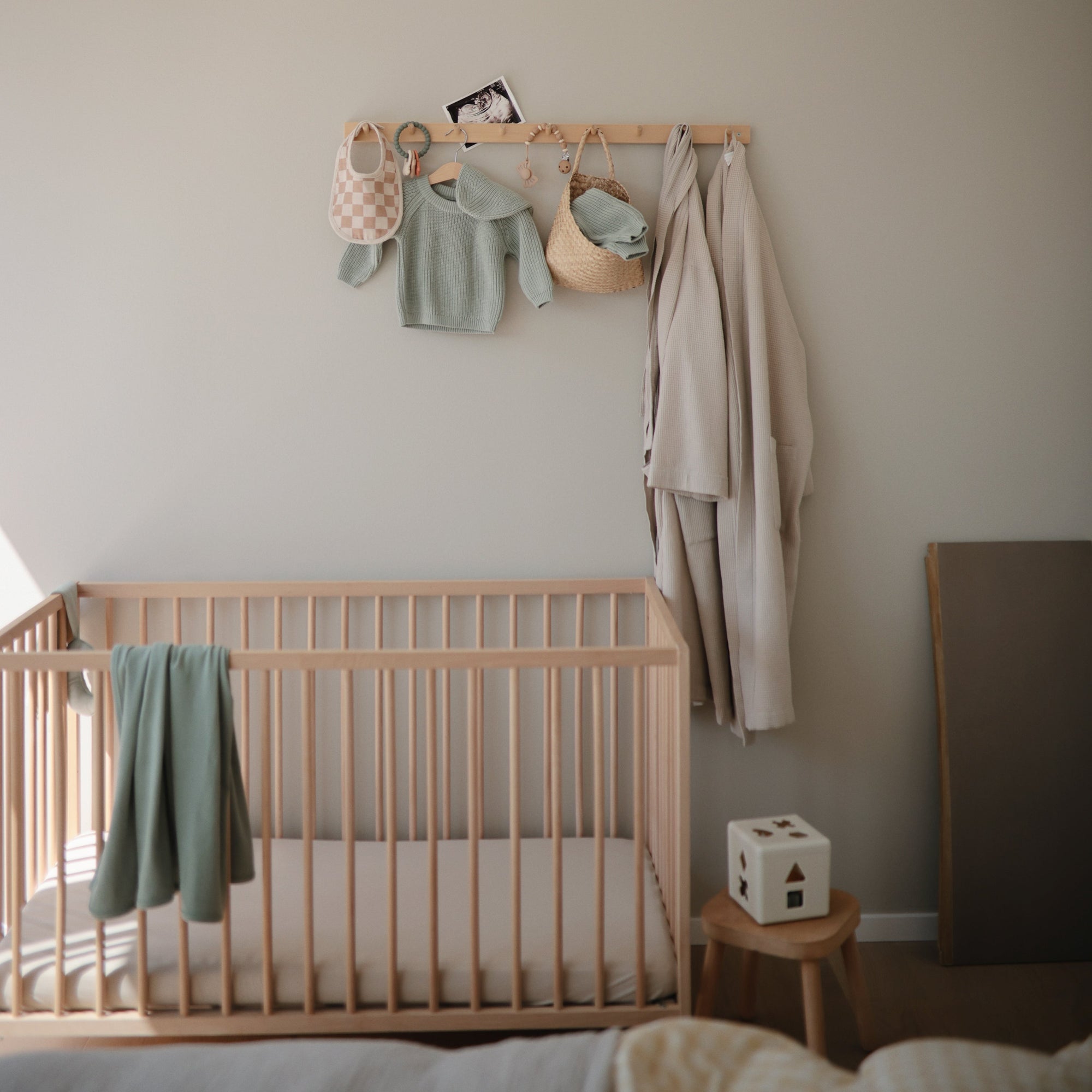 SCS-1002, Mushie Stretchy Crib Sheet