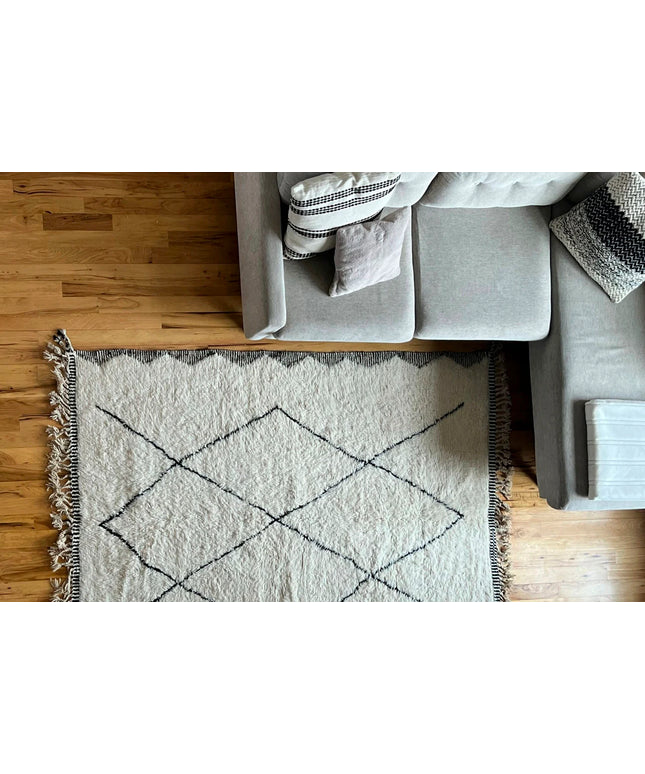 Moroccan Beni Ourain Berber Rug - Handmade - Medium Size