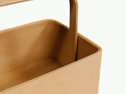 GCADMEDUNT, Untanned