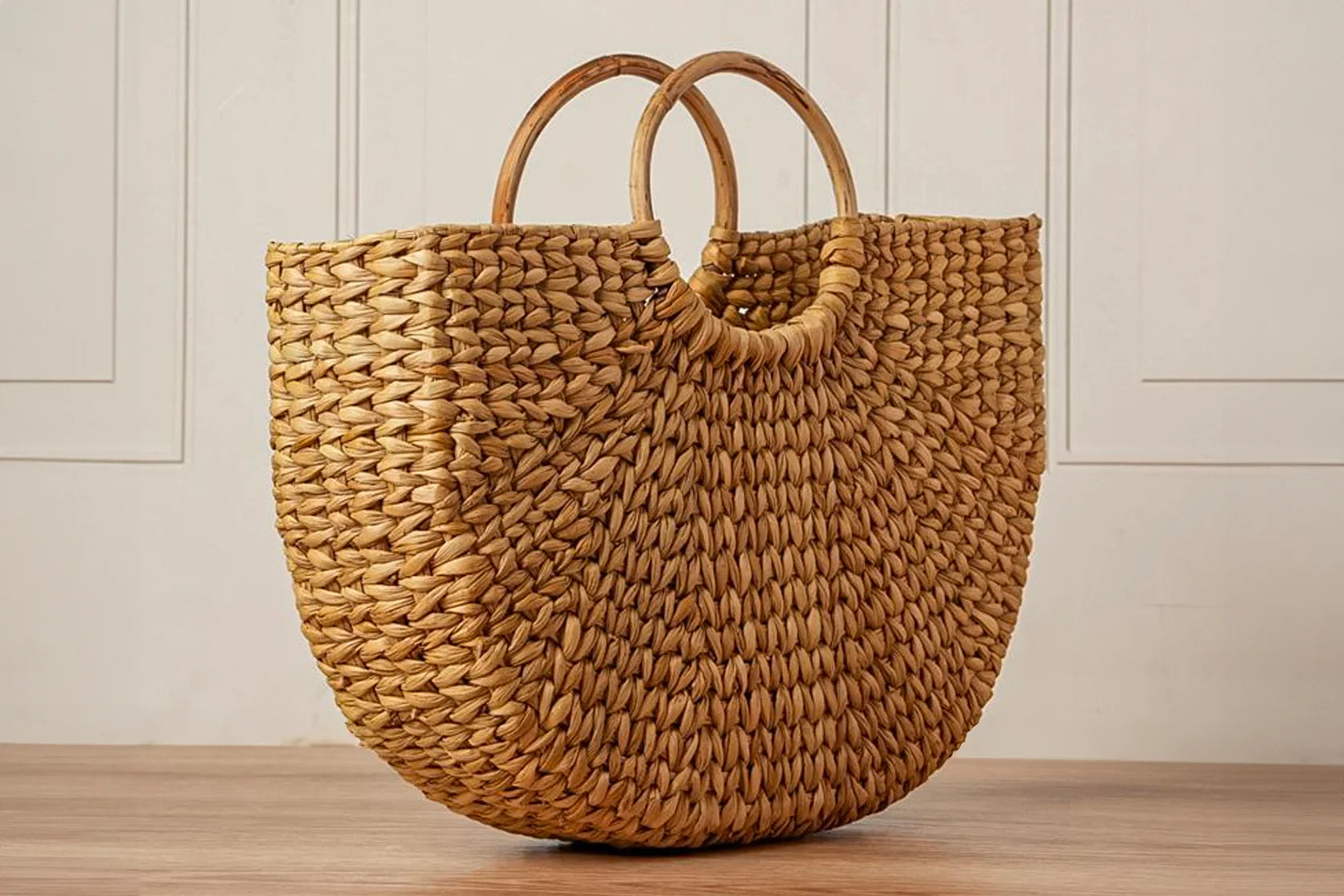 Circle Handle Palm Tote
