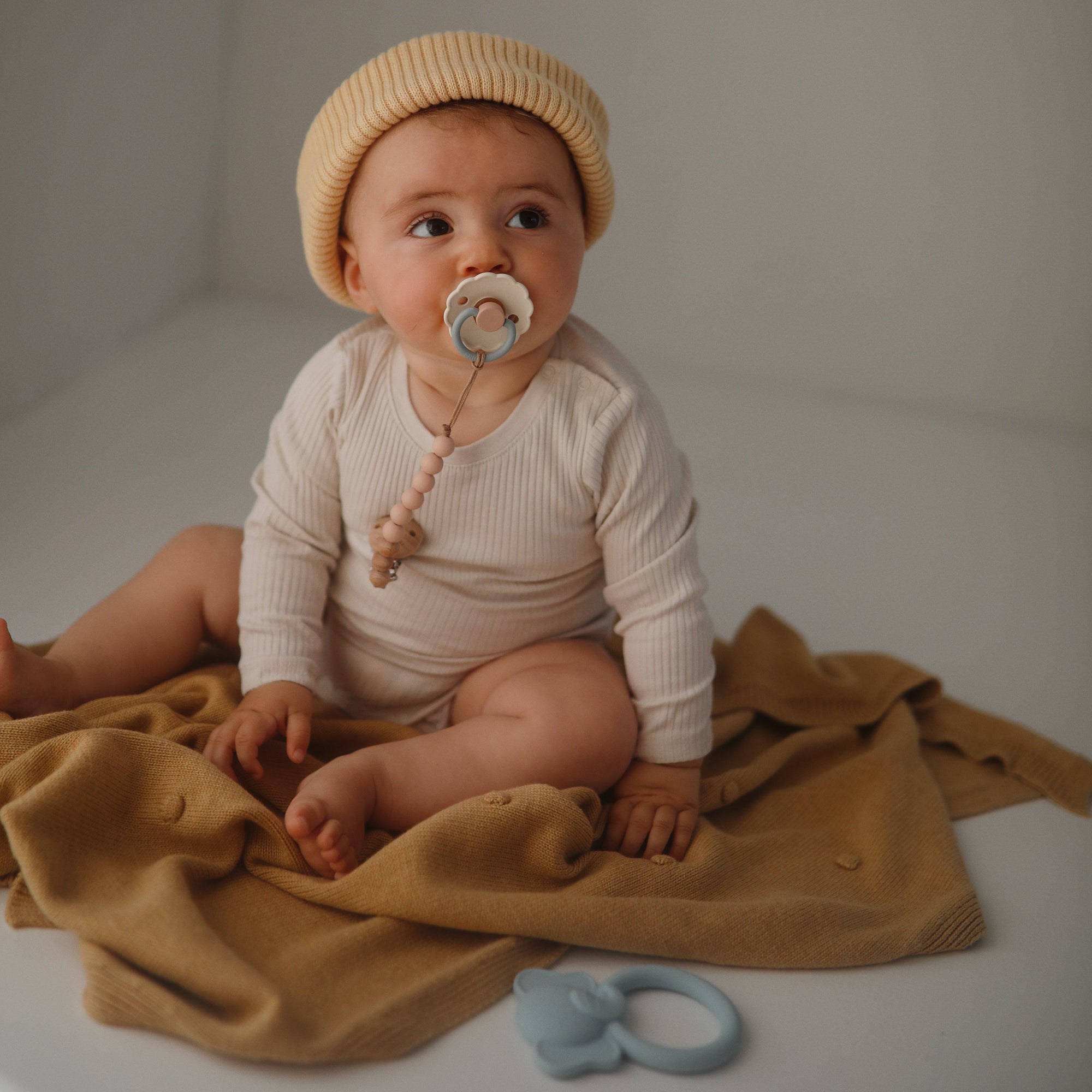 Mushie Silicone Pacifier Clip | Eva