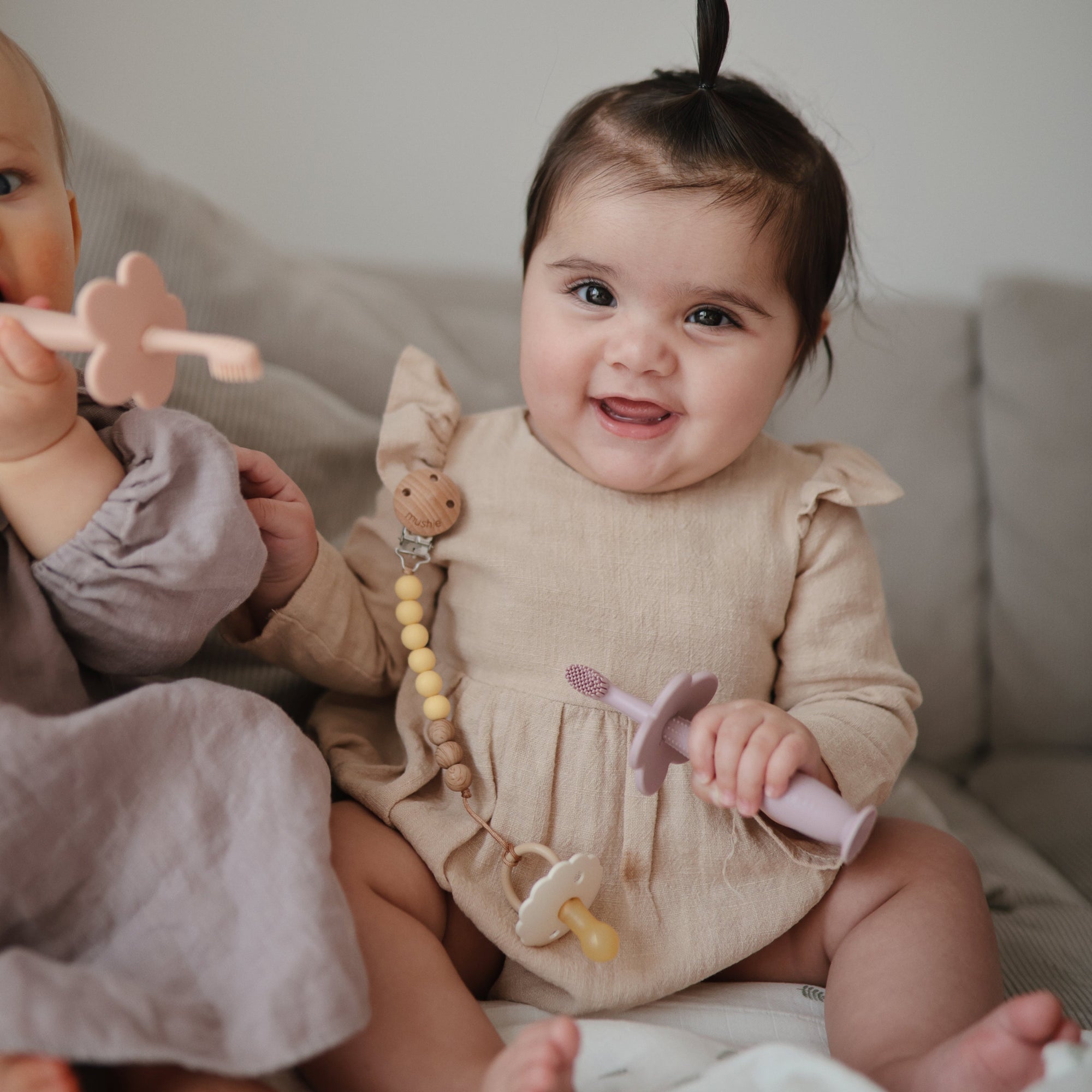 Mushie Silicone Pacifier Clip | Eva