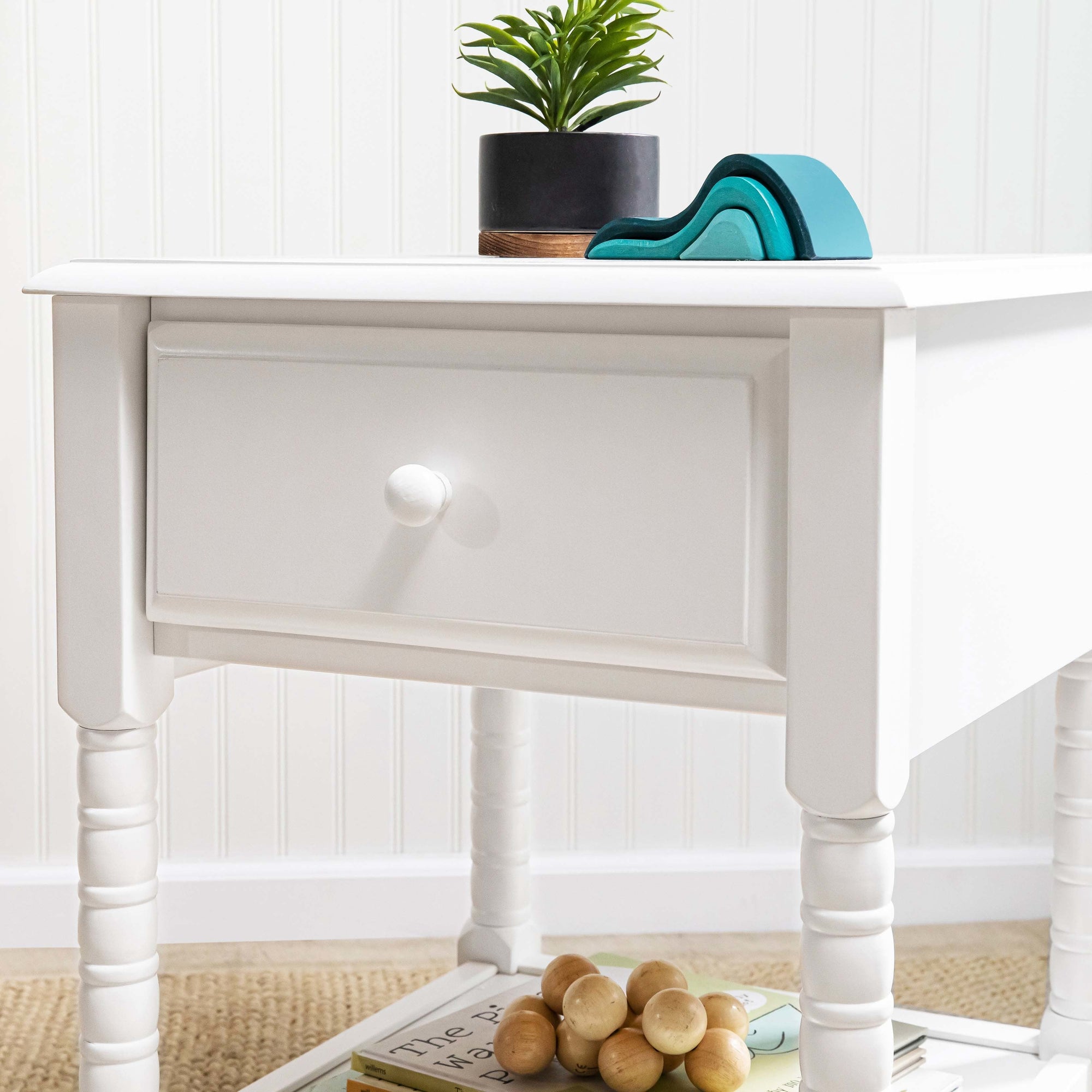 M7360W,DaVinci,Jenny Lind Spindle Nightstand in White