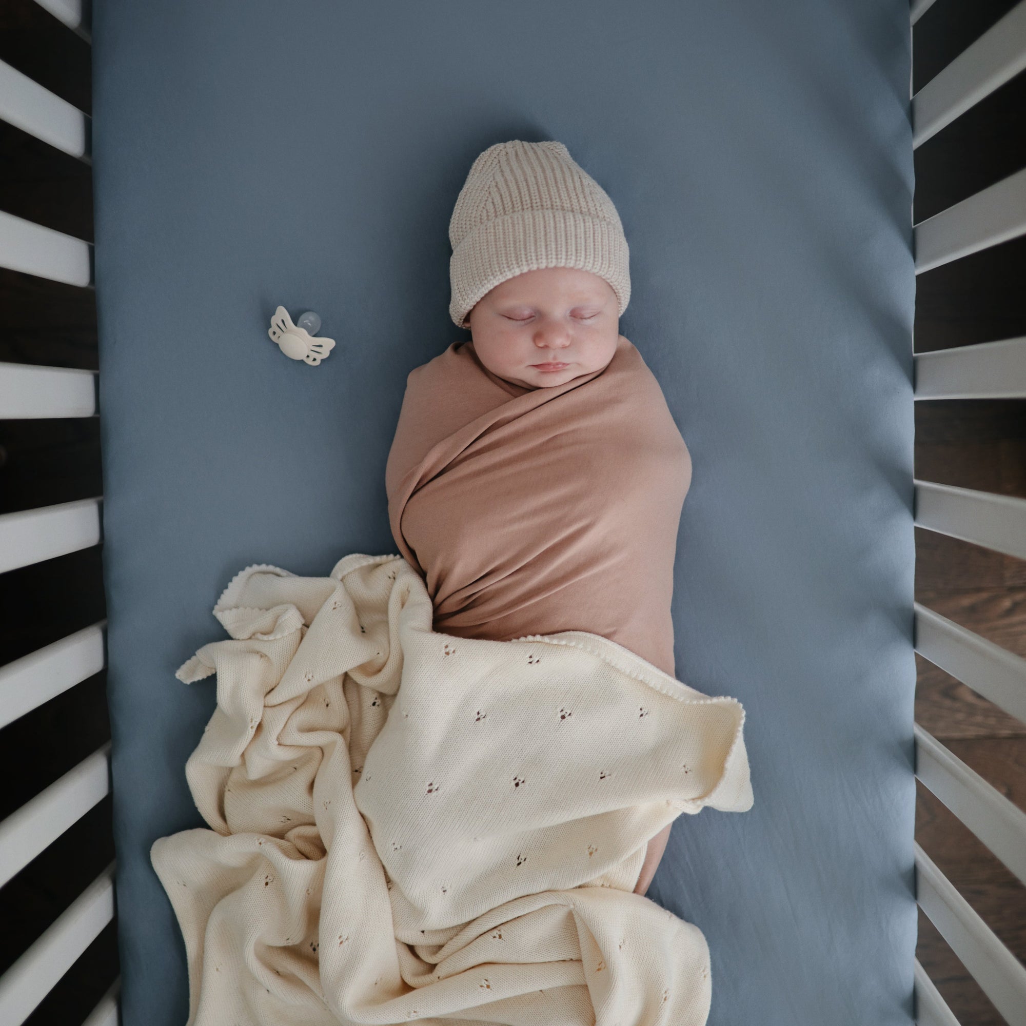 SCS-1004, Mushie Stretchy Crib Sheet