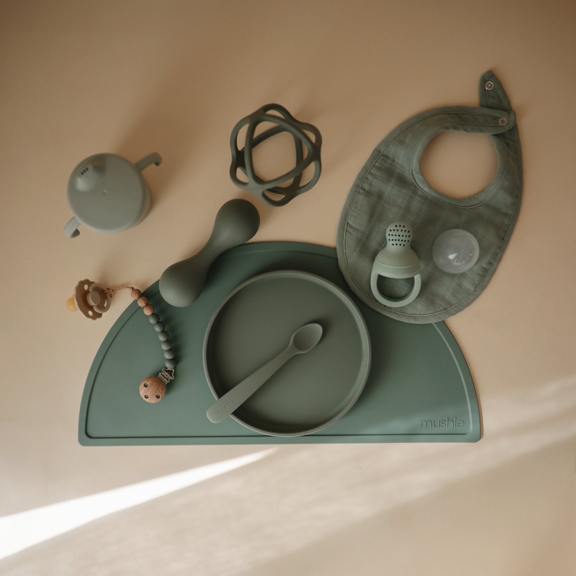 Mushie Silicone Pacifier Clip | Eva