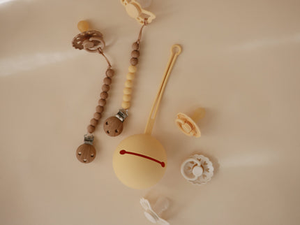 Mushie Silicone Pacifier Clip | Eva