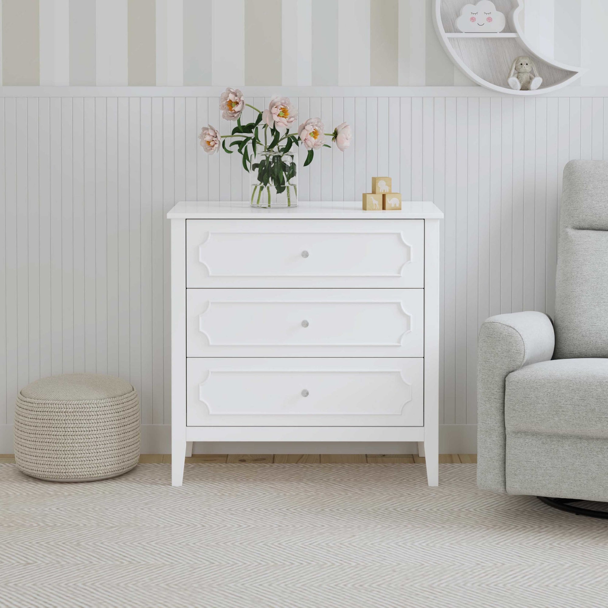 M11423W,DaVinci,Chloe Regency 3-Drawer Dresser in White