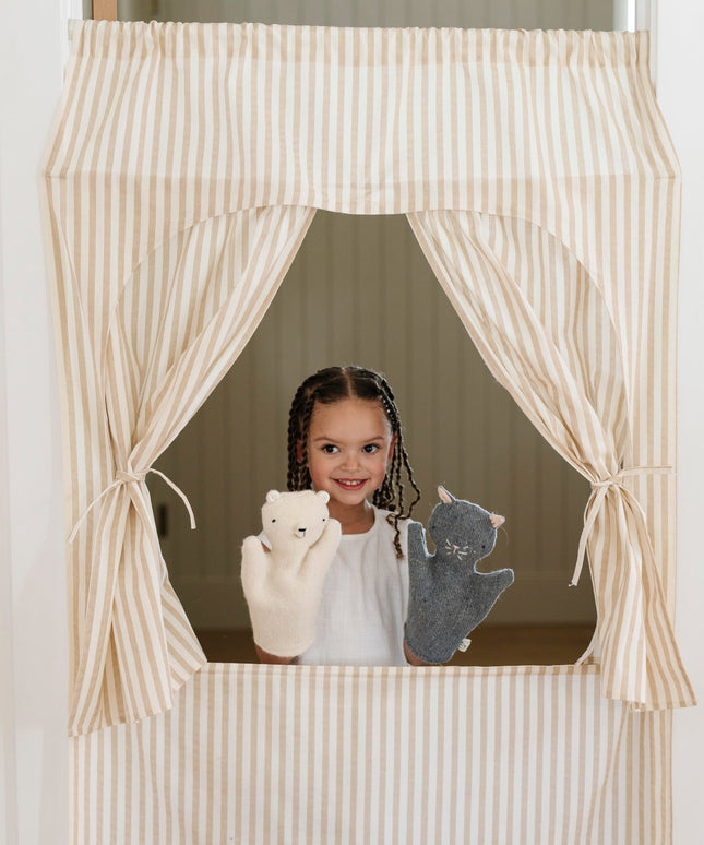 GDORTHECAF, Gathre Doorway Theatre