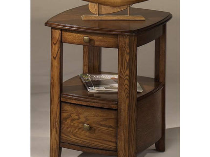 Hammary Primo Cathedral Oak Veneer Chairside Table