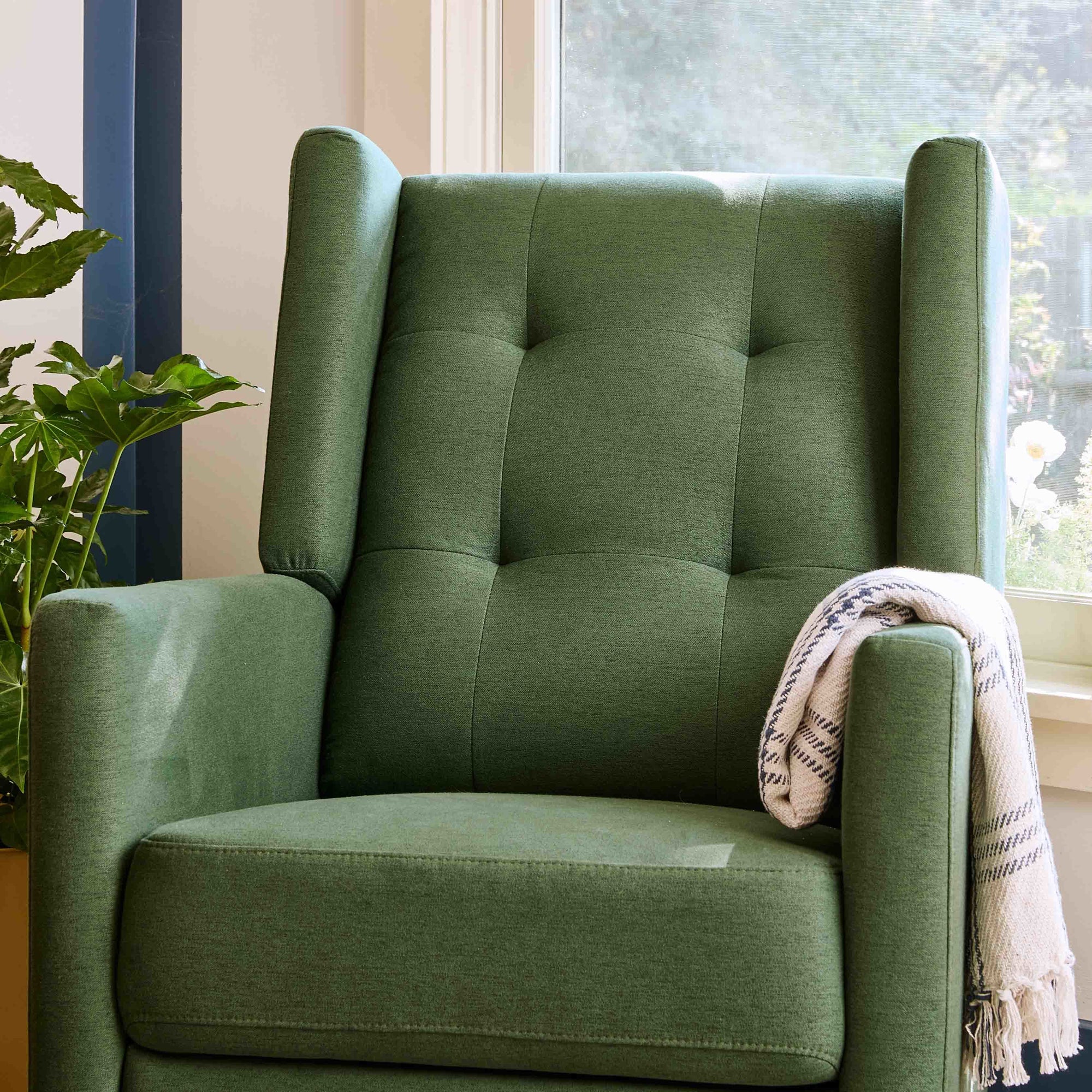 M21287PNG,DaVinci,Maddox recliner and swivel glider in Pine Green