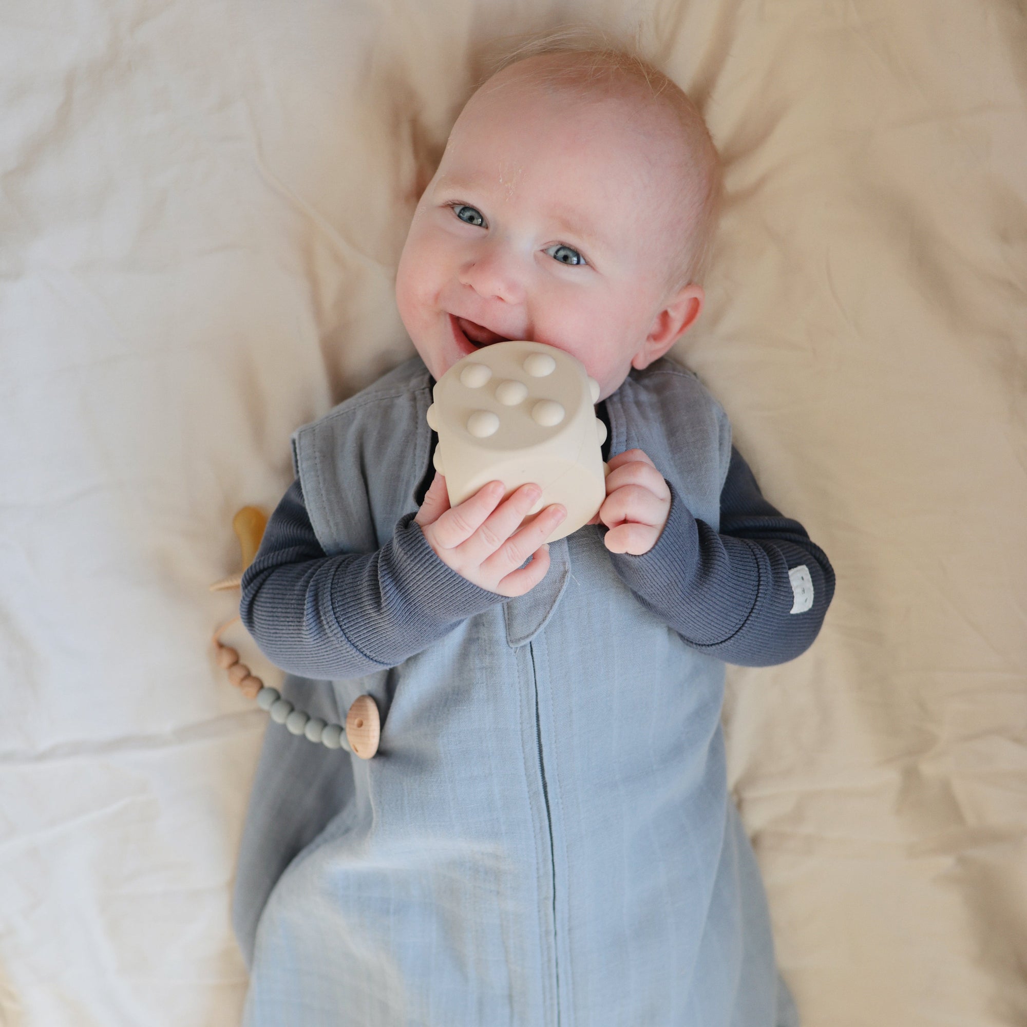 MPC-9006, Silicone Pacifier Clip | Eva