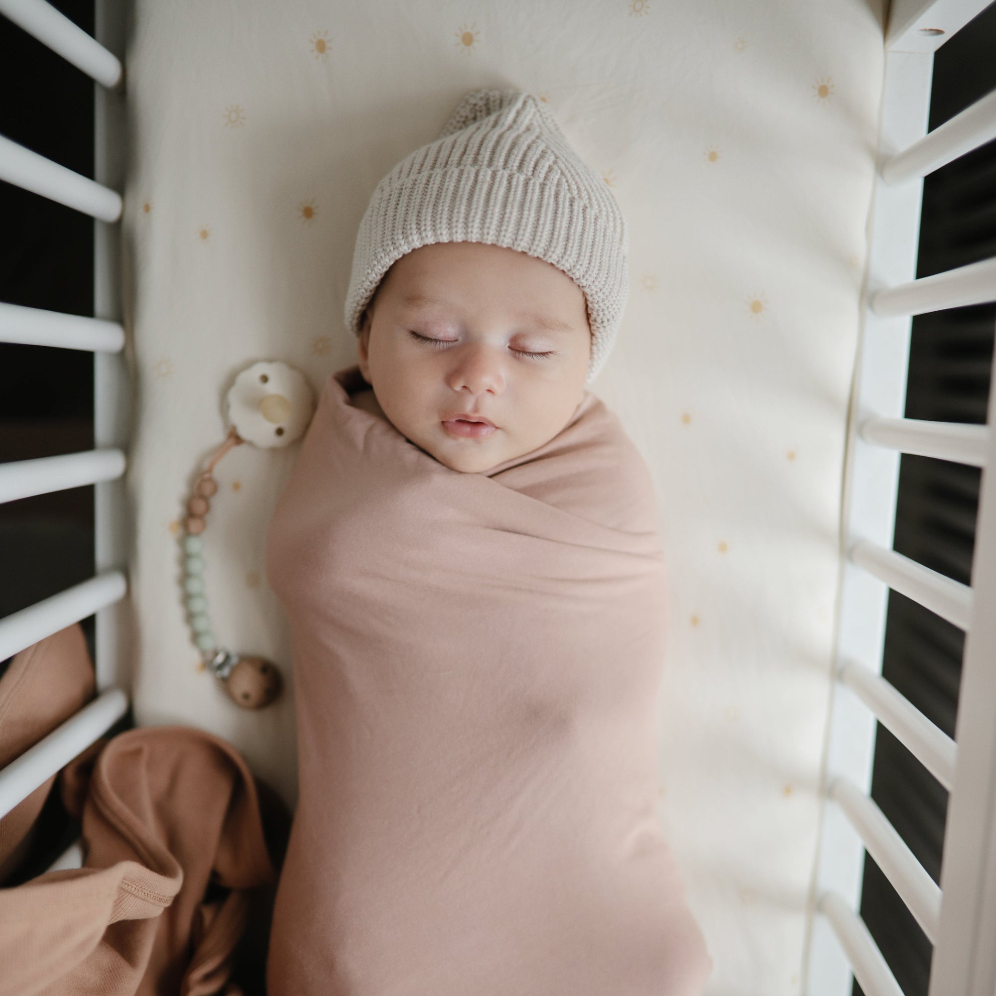 Mushie Stretchy Crib Sheet