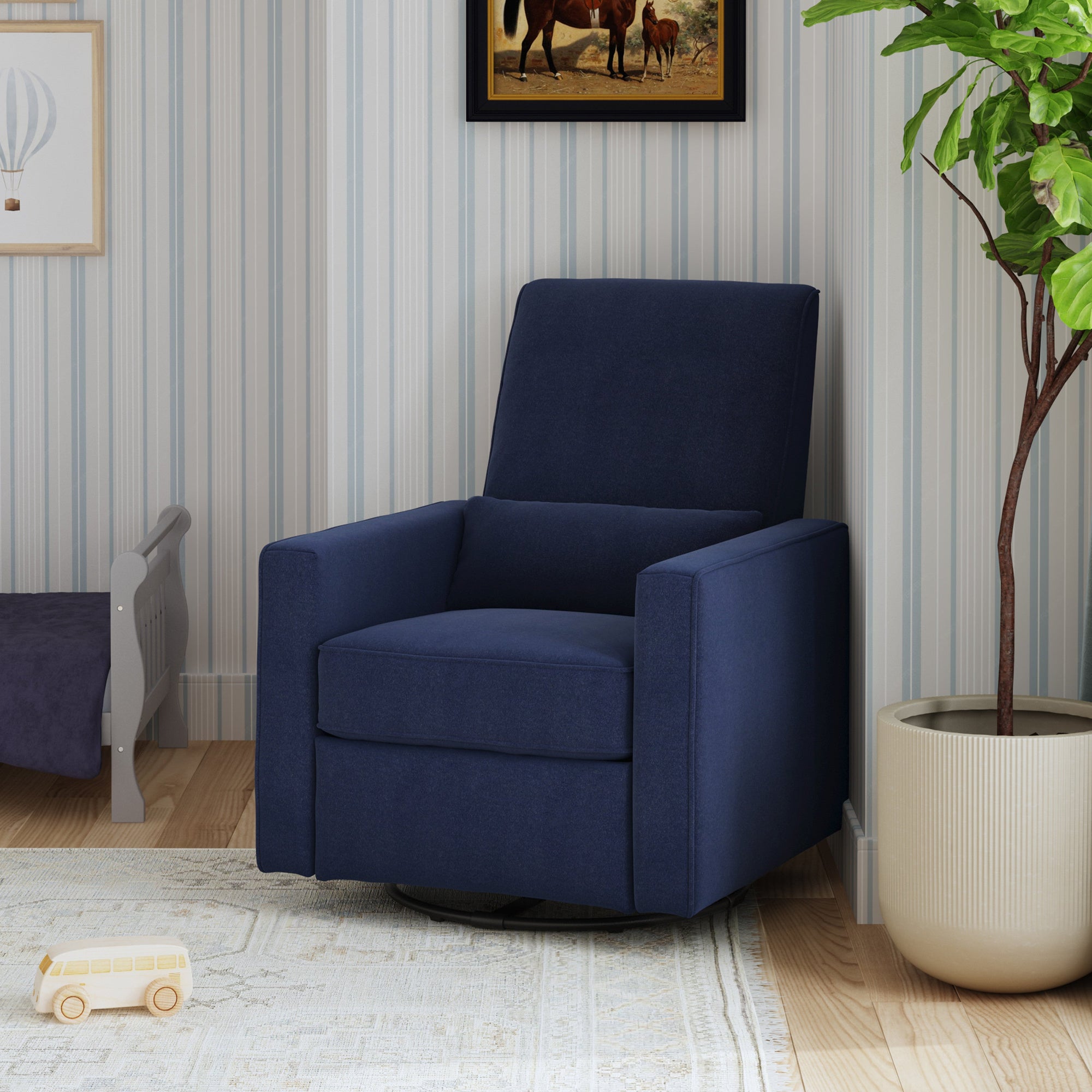 M10887NN,DaVinci,Piper Recliner in Navy