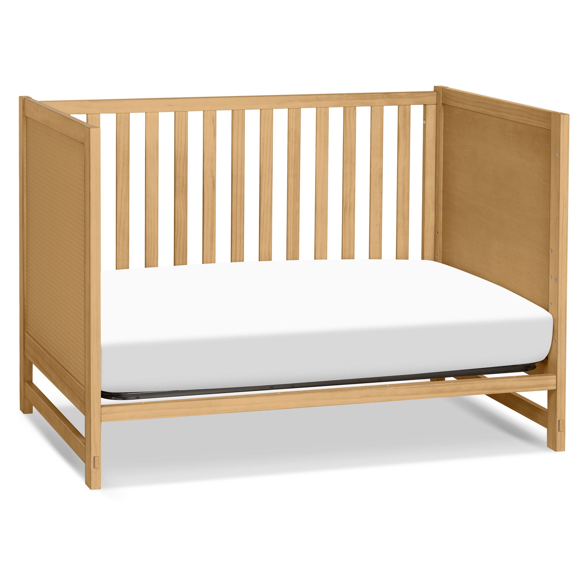 M24901HY,DaVinci,Margot 3-in-1 Convertible Crib in Honey