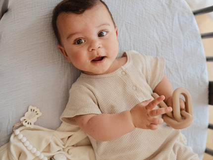 Mushie Silicone Pacifier Clip | Hera