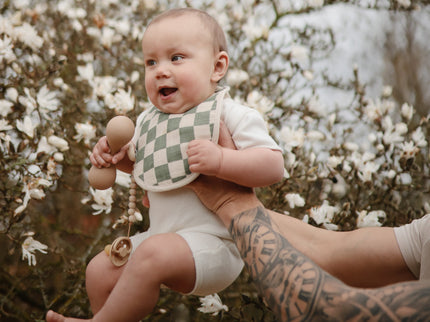 Mushie Silicone Pacifier Clip | Hera