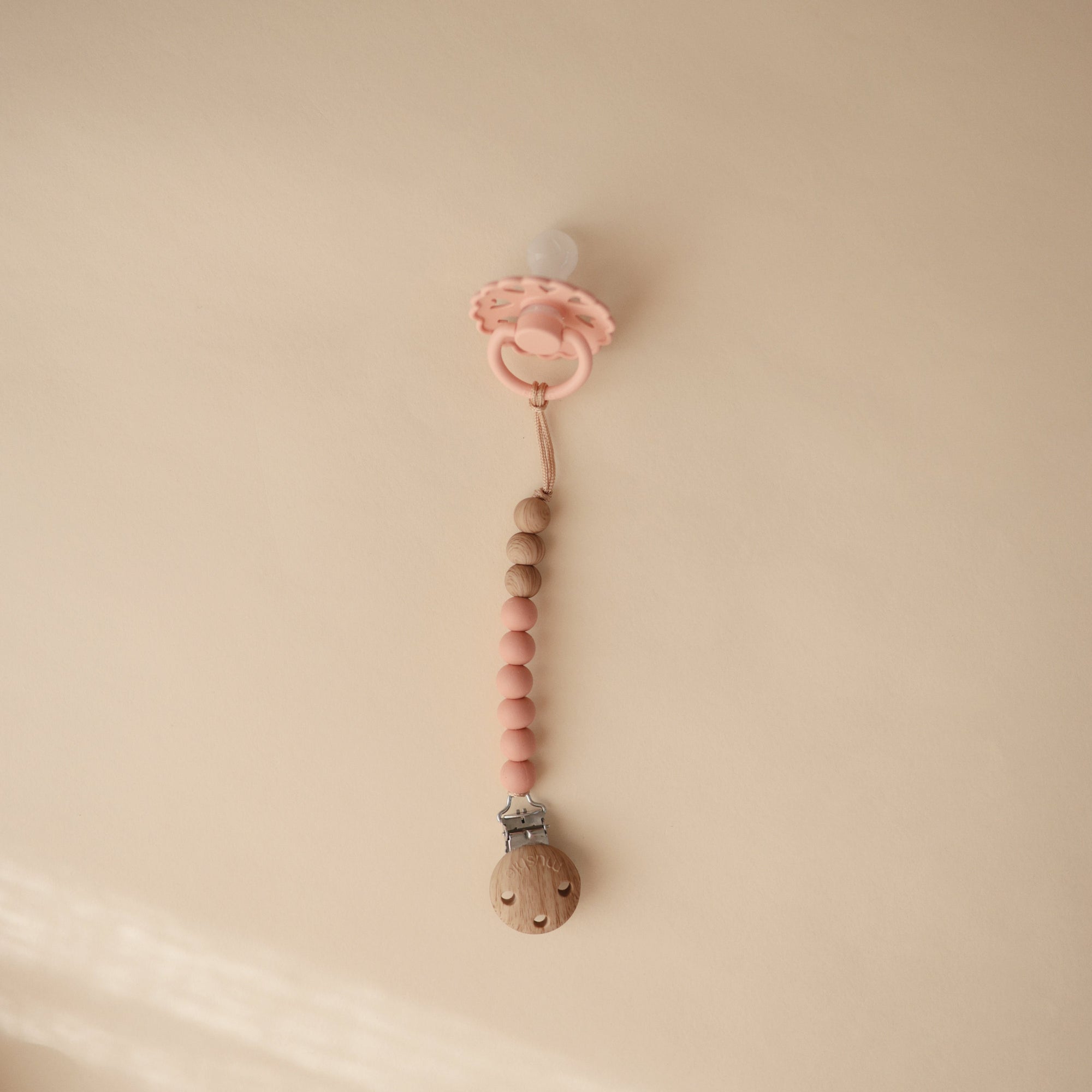 MPC-9013, Silicone Pacifier Clip | Eva