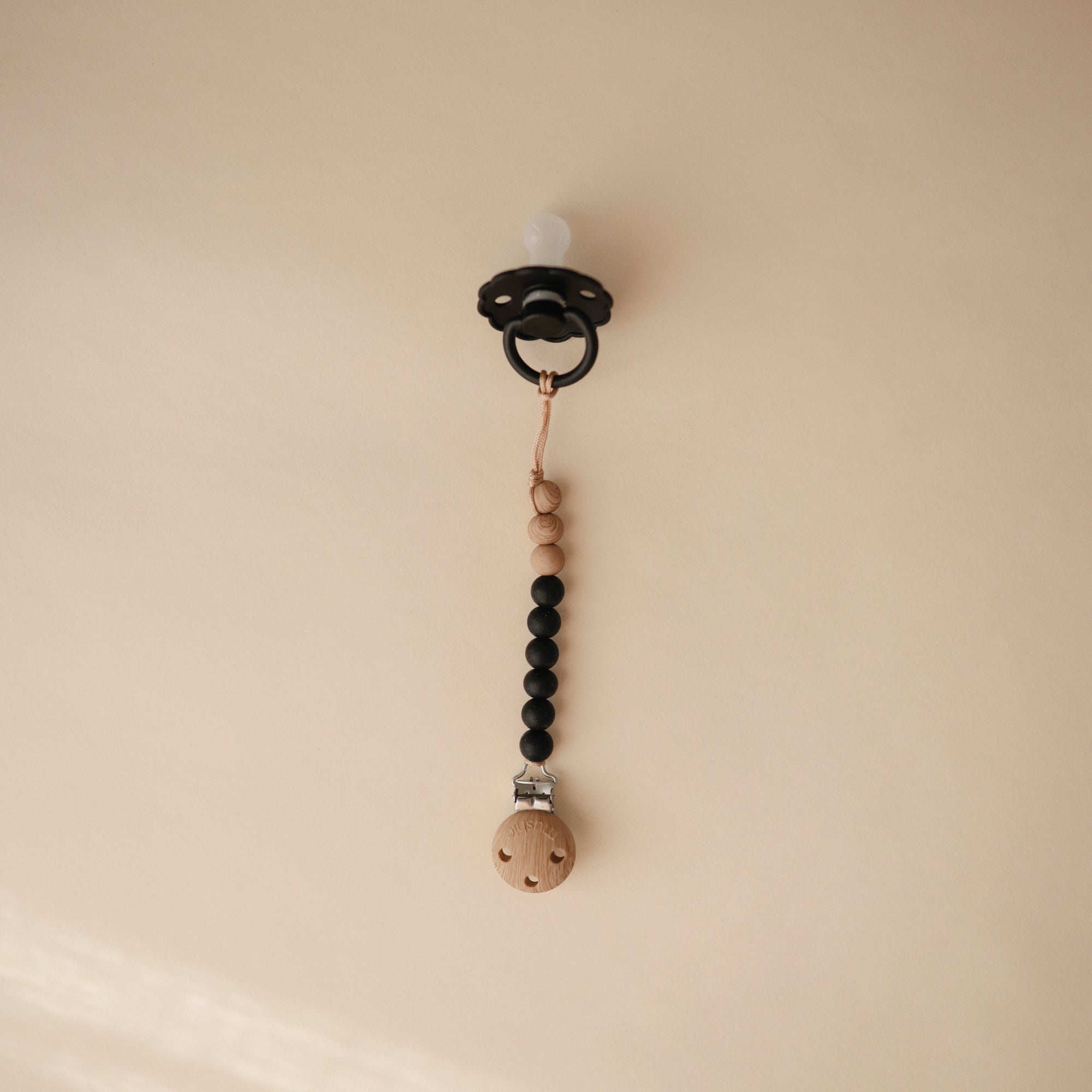 MPC-9002, Silicone Pacifier Clip | Eva