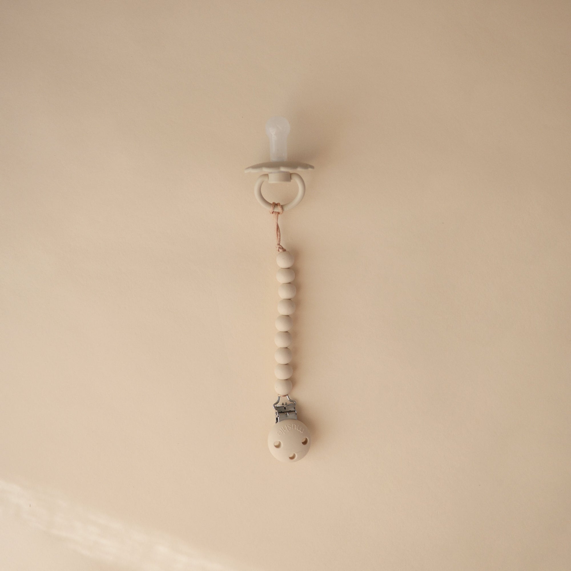 SMPC-3010, Silicone Pacifier Clip | Hera