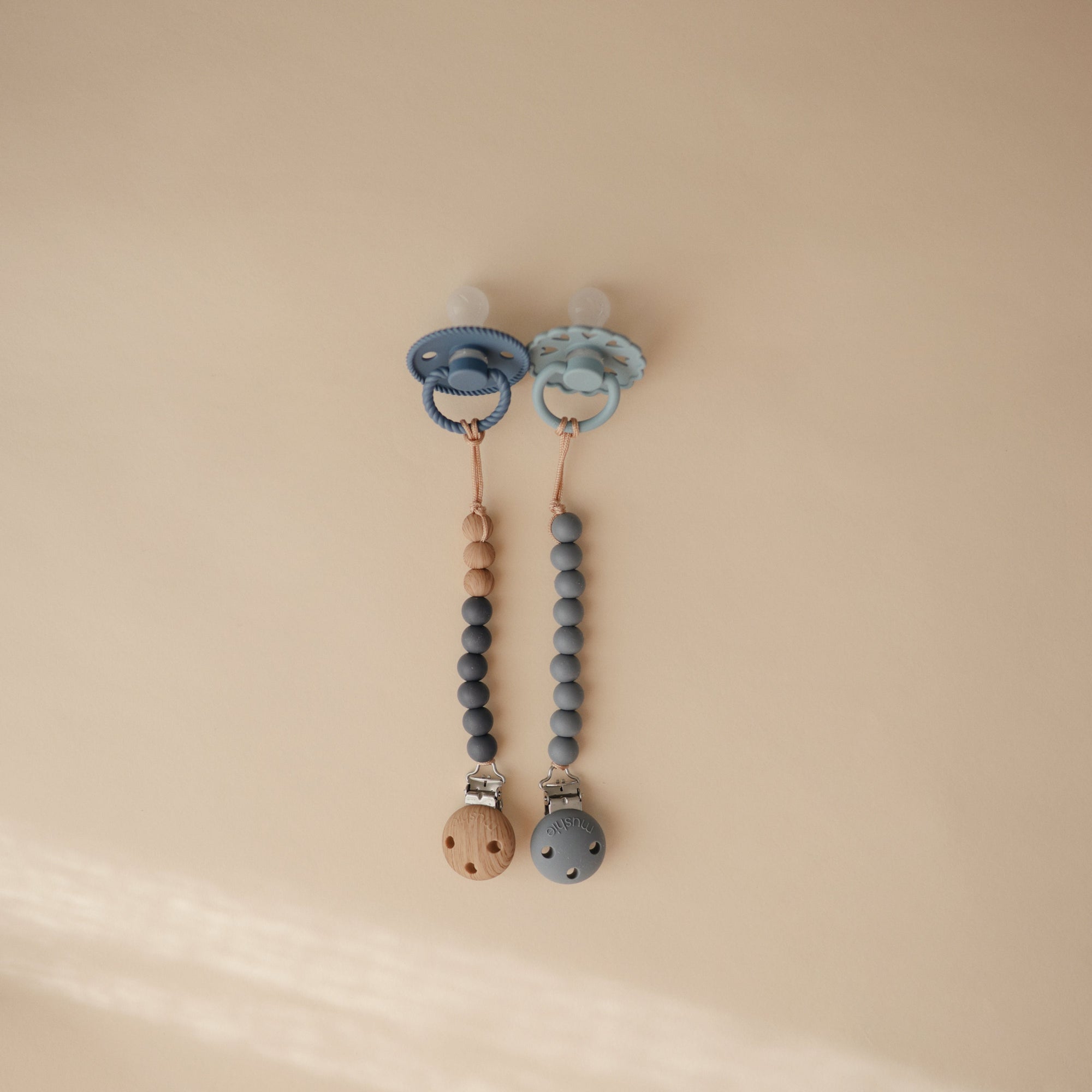 SMPC-3005, Silicone Pacifier Clip | Hera