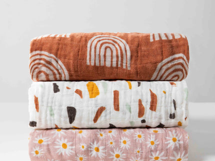 T28035,Babyletto,Daisy Muslin Crib Sheet in GOTS Certified Organic Cotton